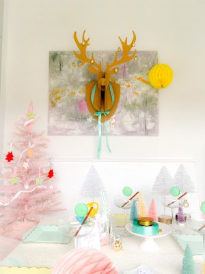 HOW TO HOST A GAL'S CHRISTMAS GIFT WRAPPING PARTY