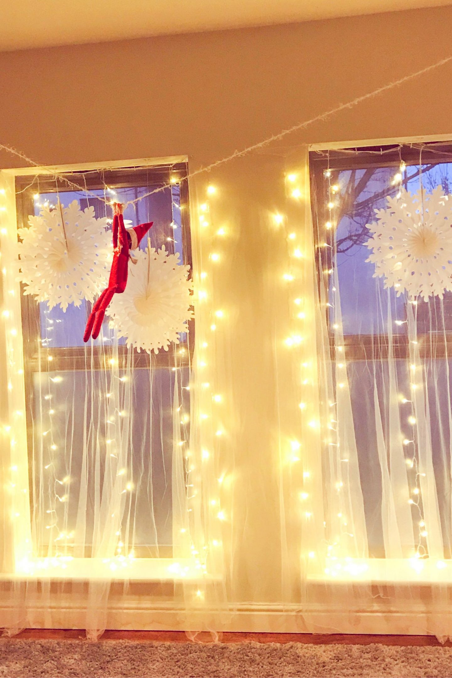 20 Easy Elf on the Shelf Ideas