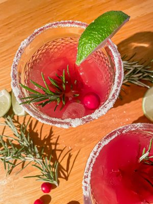 Mistletoe Margarita Christmas Cocktail Recipe