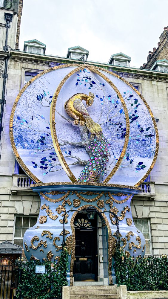 A Magical Christmas Couple’s Getaway in London: Festive Lights, Markets, and Hidden Gems