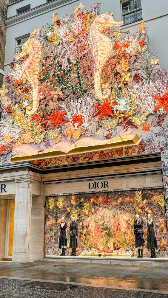 A Magical Christmas Couple’s Getaway in London: Festive Lights, Markets, and Hidden Gems