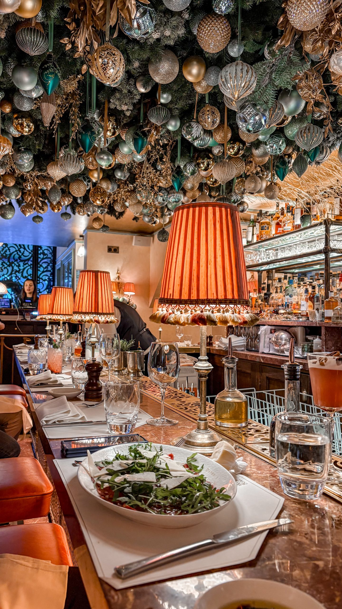 A Magical Christmas Couple’s Getaway in London: Festive Lights, Markets, and Hidden Gems