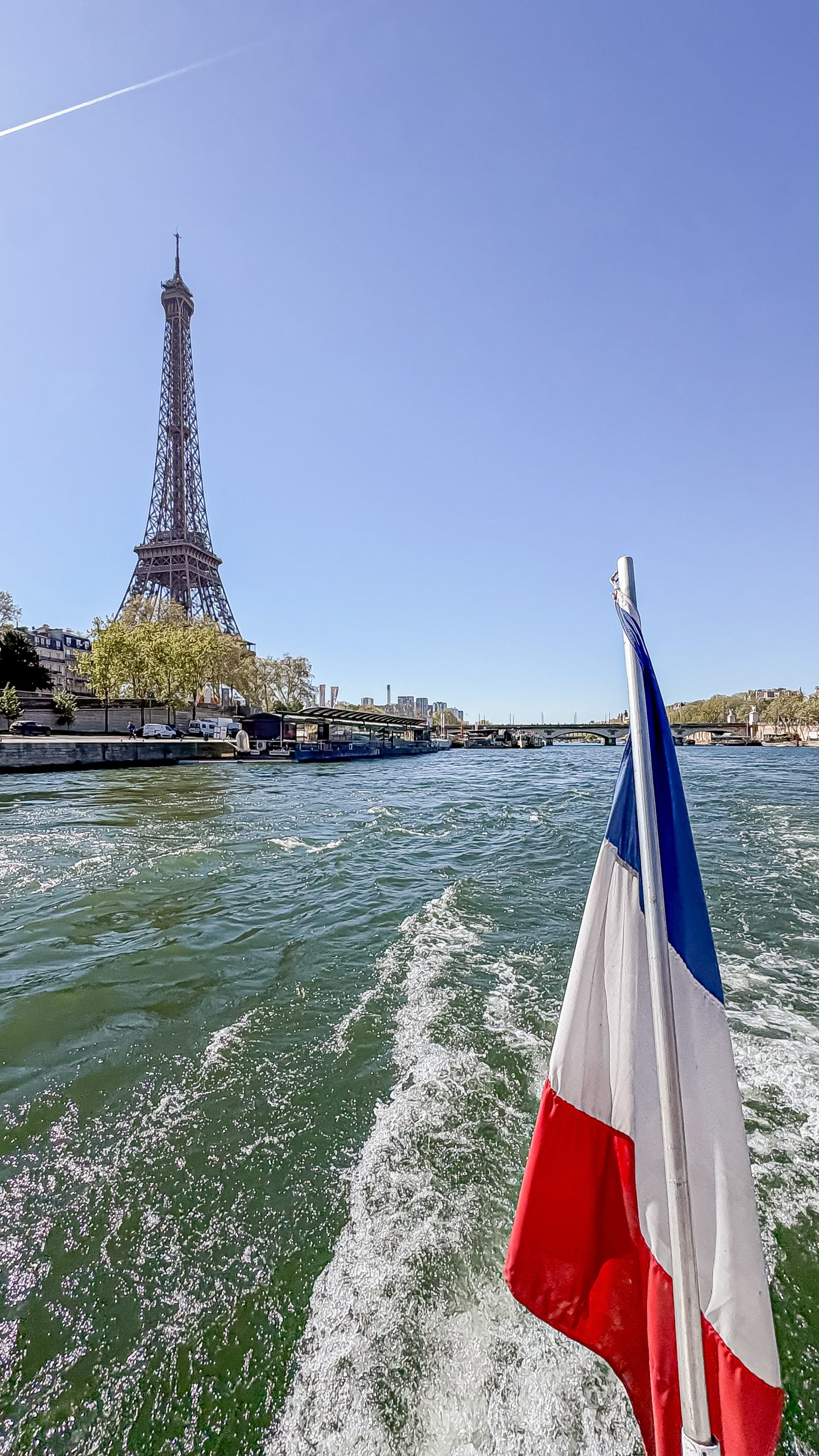 Batobus Hop on Hop off Seine Cruise to Notre Dame